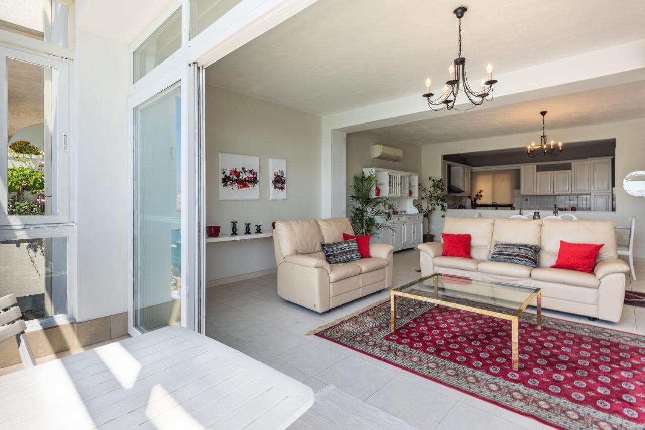 Stunning - Seafront 3-Bedroom 6Th Floor Слима Экстерьер фото